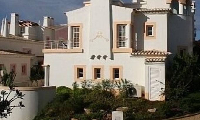 Budens Villa | Propiedad con vistas al campo de golf