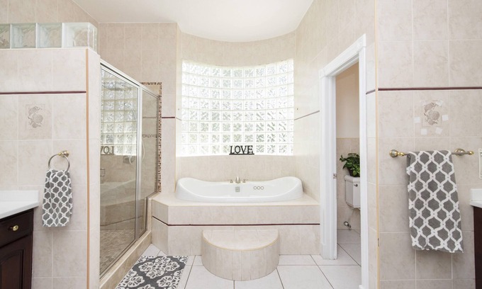 Patricks Island Casa | PROSPECT OASIS: Nestled on the pristine waters of the Cayman Islands