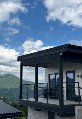 Slavske Casa | Provance House