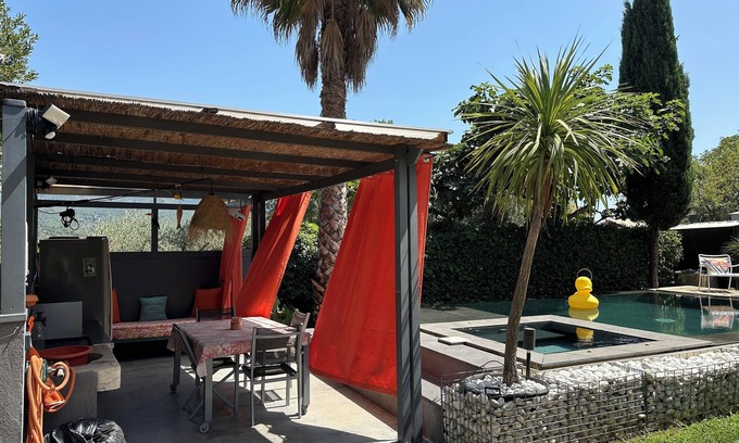 Roquevaire Casa | CASA PRIVADA CON ESPEJO PISCINA / BURBUJAS SPA CERCA DE CASSIS AIX MARSELLA