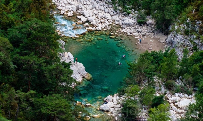 Baudinard-sur-Verdon Villa | Villa provenzal, Gorges du Verdon Pool Spa