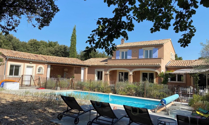 Bouchet Casa | Villa provenzal en el corazón del robledal