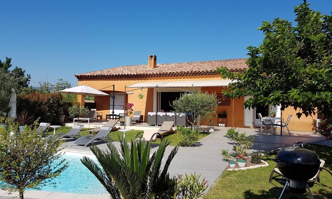 Salernes Villa | PROVENCE SALERNES VILLA LLANO PISO CON PISCINA ESTRICTAMENTE PRIVADA (climatizada)