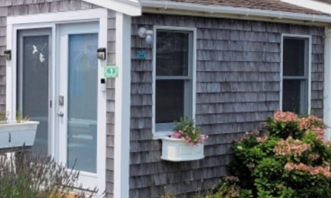 Provincetown Cabaña | Aug/Sept avail! PTown Cottage: A/C outdoor shower,parking,pool, steps to beach.