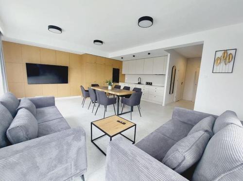 Podgorze Apartamento | Przestronny apartament, ogródek, bezpłatne miejsca postojowe w garażu, AWG APARTMENTS