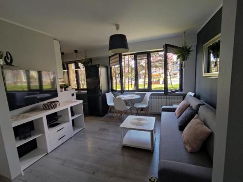 Brzezinka Apartamento | Przytulne mieszkanko