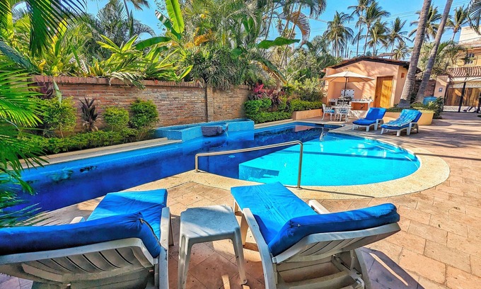 Bucerias Casa | Casita Bendon, pequeño complejo frente a la playa, piscina climatizada, acceso a la playa