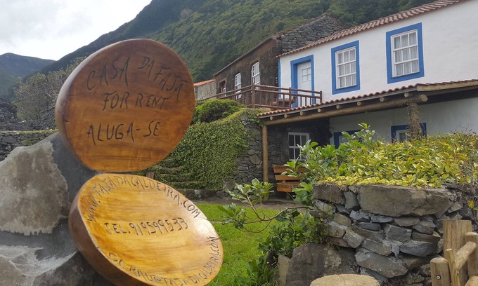 Faja da Caldeira de Santo Cristo Cabaña | Casa Fajã da Caldeira - AL