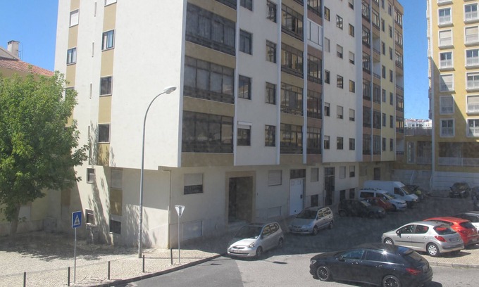 Carvoeira Apartamento | Apartamento cerca del Parque Tagus, Oeiras shopping, Golf, Lagoas Park.