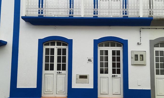 Calheta Apartamento | Apartamento 'Moradia Machado' con terraza privada, balcón y Wi-Fi
