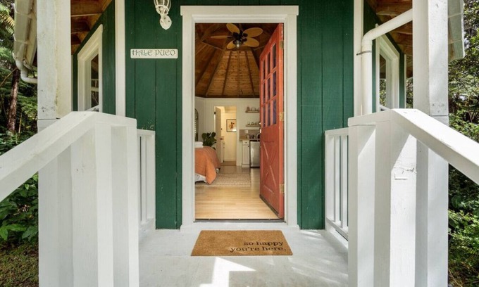 Volcano Cabaña | Pueo Cottage - Volcano Village Retreat