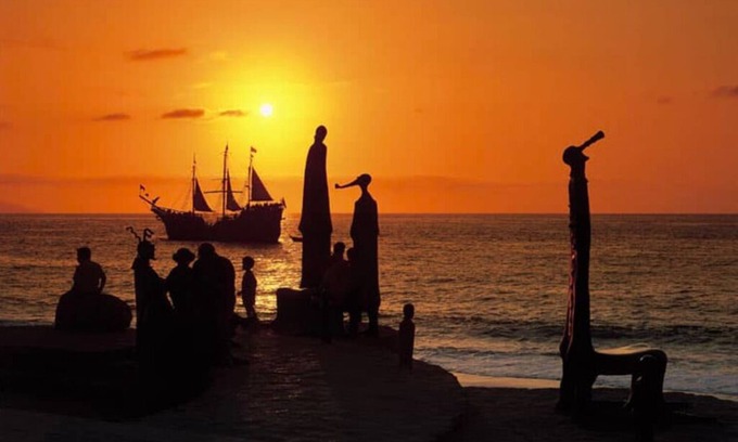 Puerto Vallarta Complejo | Puerto Vallarta 4 Star Beach Resort w/ All Inclusive Option