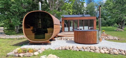 Rae Parish Casa | Puhkemaja metsa sees