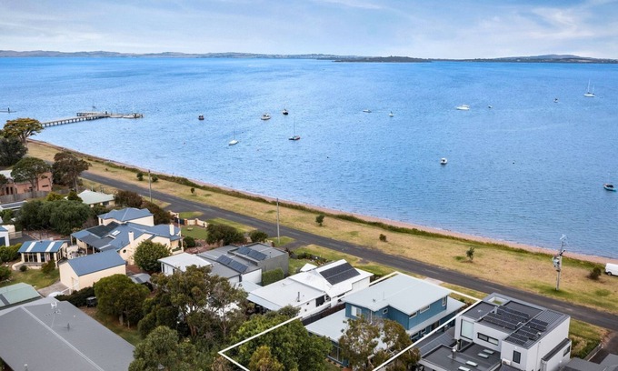 Rhyll Casa | Pukeko Beach House in Rhyll