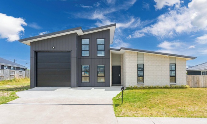 Wharewaka Casa | Puna Rise - Taupo Holiday Home