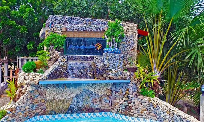 Laiya Hotel | Punta Aguila Resort & Hotel
