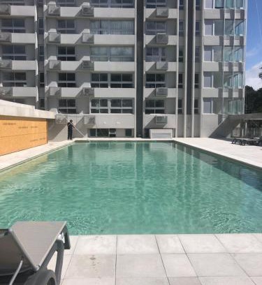 Cantegril Apartamento | Punta del Este,piscina abierta y cubierta climatizada,aire ,Netflix, gimnasio