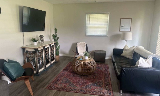 Fishers Casa | Puptastic Fishers 3BR 3BA