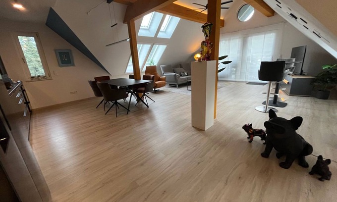 Sudstadt Apartamento | PURE LUXURY. Exquisite and quiet apartment in southern Nuremberg