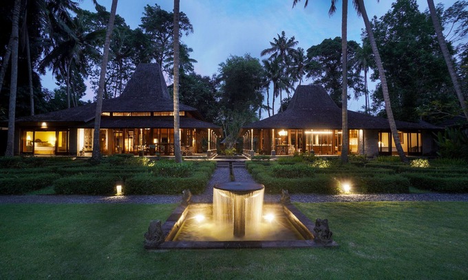 Lodtunduh Hotel | Puri Tupai