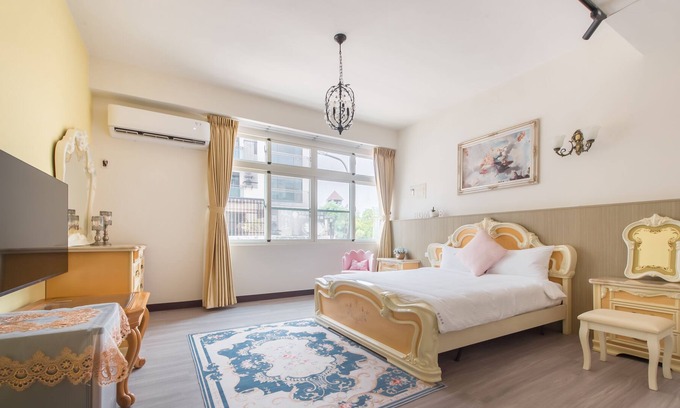 Old Town Cama Y Desayuno | Purple Flower House