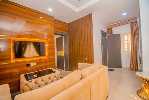 Ofin Hotel | Purple Lavender Hotel Lekki