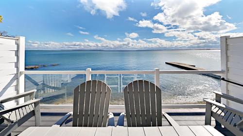 Put-in-Bay Casa | Put-In-Bay Waterfront Condo #108