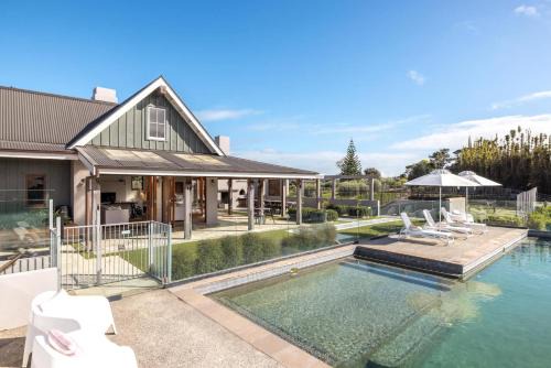 Surfdale Casa | Putiki Estate - Stay Waiheke