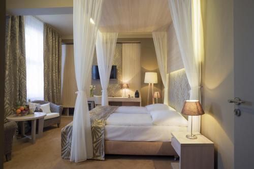 Mala Strana Hotel | Pytloun Kampa Garden Hotel Prague