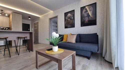 Lodz Apartamento | Q Apart PL 2 lub 3 pokojowe klimatyzowane apartamenty przy Manufakturze z garażem Gratis, FV