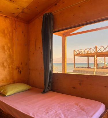 Nuweiba Otro | Qamar Sinai