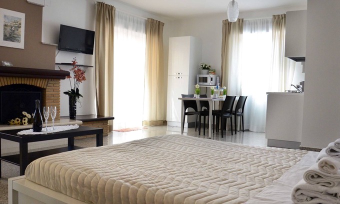Matera Apartamento | Cuádruple-Familiar-Baño con ducha-Vista al Jardín