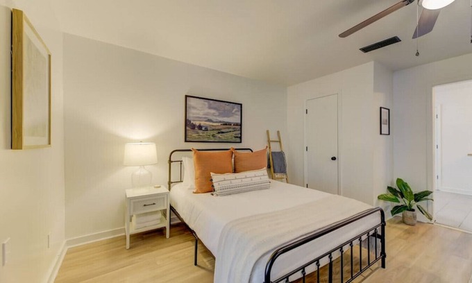 Earlewood Condominio | Quaint 1 BR Apt | Mins from ZOO, USC & FT Jackson