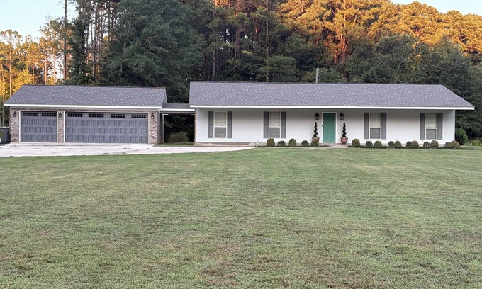 Starkville Casa | Quaint 2-bedroom house with central heat and air in charming Starkville