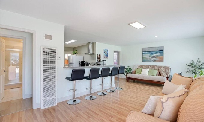 Goleta Casa | Quaint 3-bedroom house in Goleta for a relaxing getaway