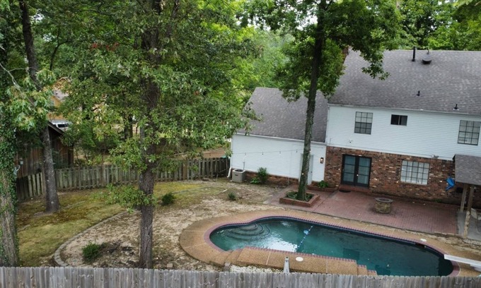 Cordova Casa | Quaint 9-bedroom house in Memphis
