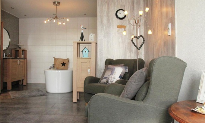 Egmond aan den Hoef Apartamento | Quaint Apartment in Egmond aan den Hoef near the Sea