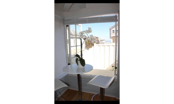 Fort MacArthur Casa | Quaint Beach House aka Betty