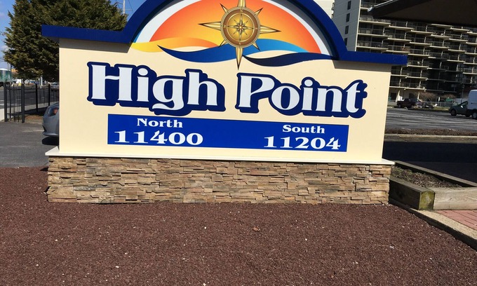 North Ocean City Condominio | Condominio bellamente renovado con vista completa al mar y a la bahía