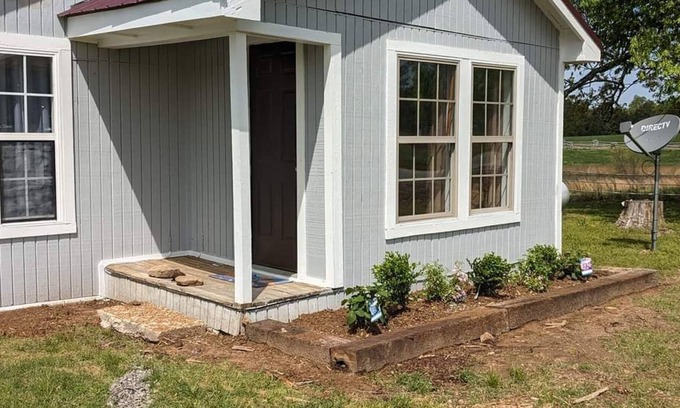 Ida Cabaña | Quaint Cottage 10 minutes from Greer's Ferry Lake and the Little Red River