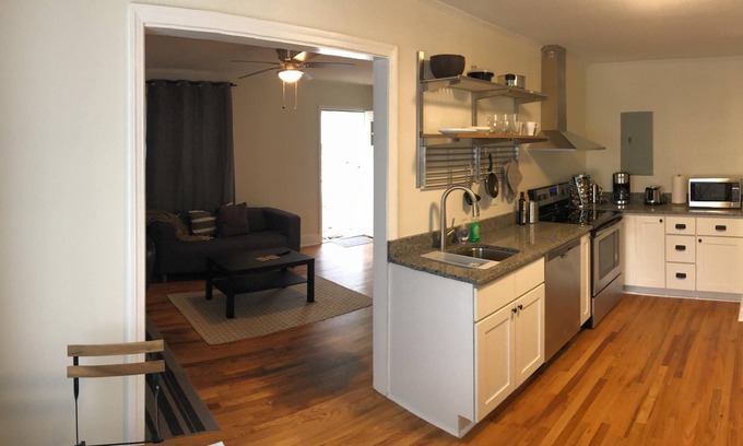 Durham Apartamento | Renovated Cottage Minutes From Downtown