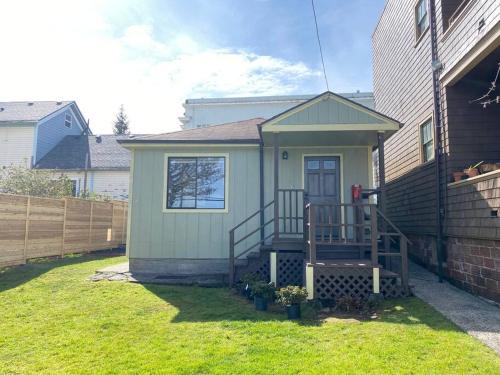 Astoria Casa | Quaint Downtown Cottage