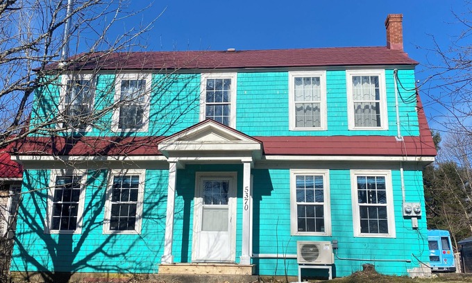 Chester Basin Casa | Quaint home conveniently located between Chester and Mahone Bay.