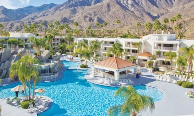 Canyon Corridor Condominio | Quaint Jr Villa Sleeps 4 at GORGEOUS Palm Canyon Resort! Kitchenette!