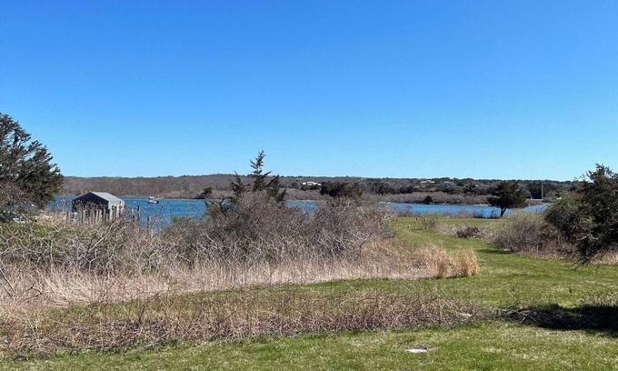 Chilmark Casa | Quaint & Quiet Quitsa: 3-bedroom house with WiFi, AC in peaceful Chilmark