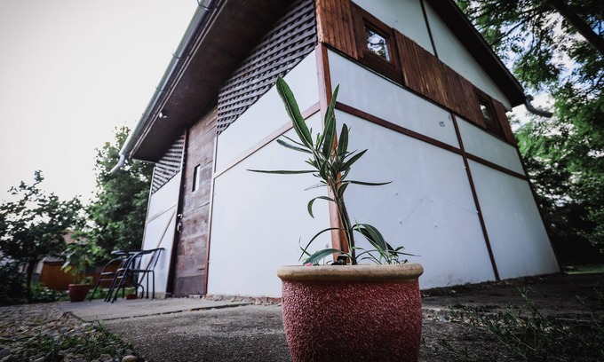 Tiszadob Casa | Quality compact self-catered private accommodation in Tiszadob with garden