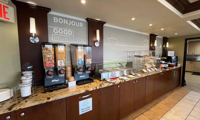 Normandie Hotel | Quality Inn Saint-Jean-sur-Richelieu