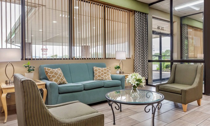Mount Airy Hotel | Quality Inn Mount Airy Mayberry