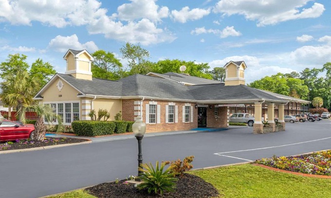 Lexington Hotel | Quality Inn & Suites Lexington