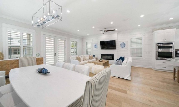 Rosemary Beach Cabaña | Quality Time - Seacrest Beach - Community Pool, Beach Access, Fitness Center, access to Tennis